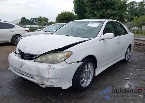 2006 Toyota Camry Le z USA, uszkodzony, nr VIN 4T1BE32K66U642231